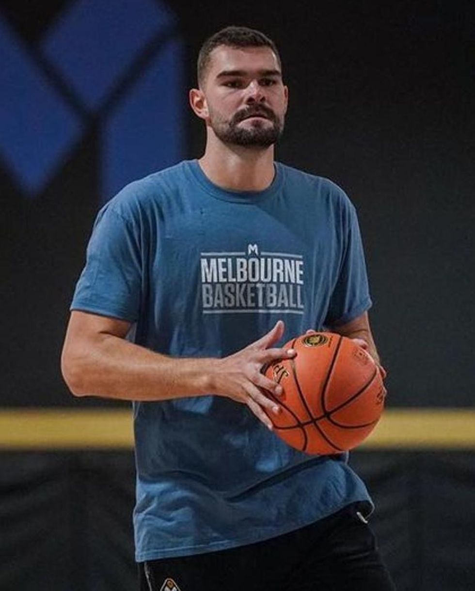 Isaac Humphries