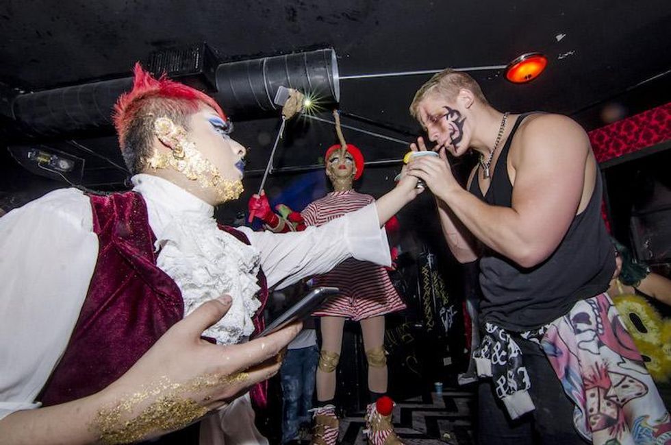 IT Presents: The Queens of Grindr's Heart