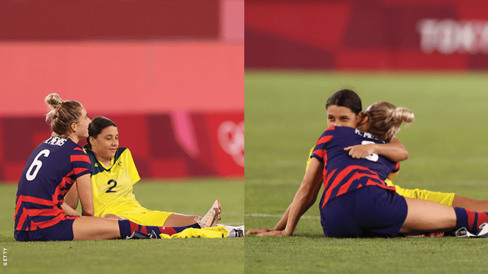 It\u2019s Official! Soccer Olympians Kristie Mewis and Sam Kerr Are an Item