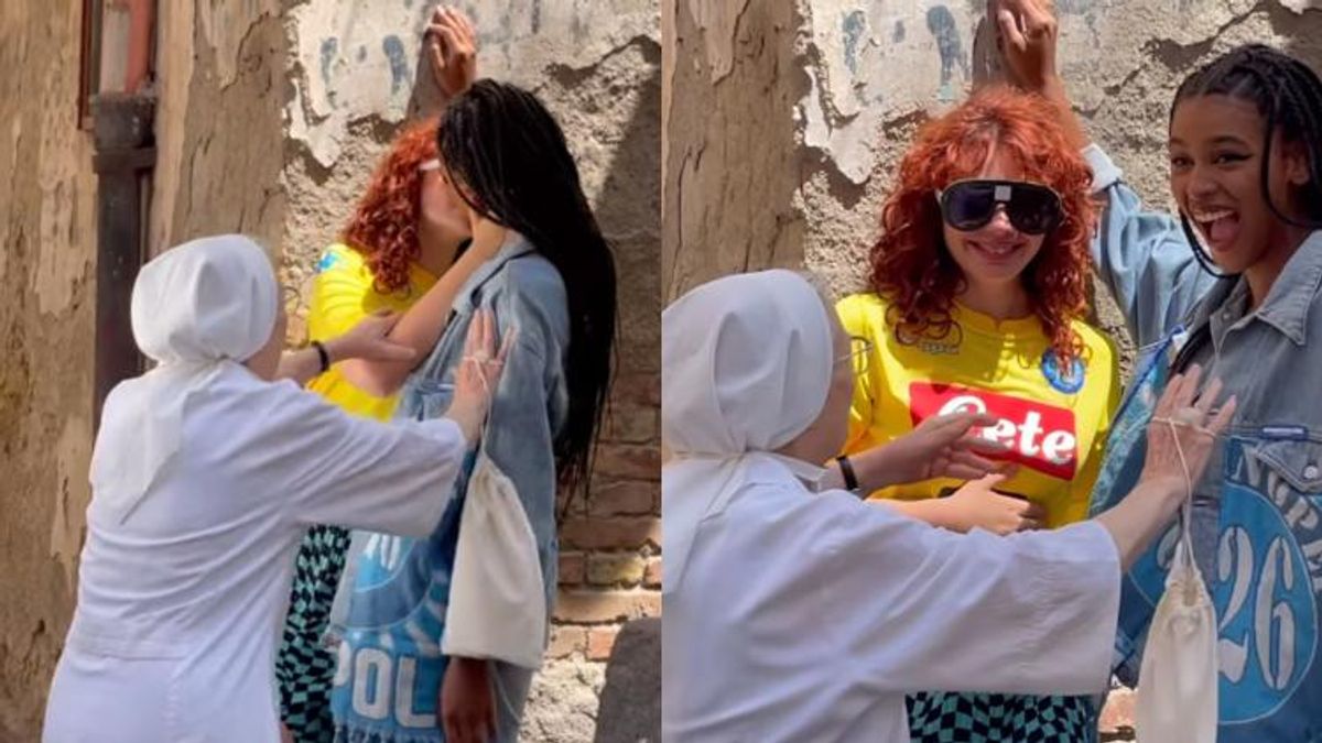 Italian nun separates kissing models