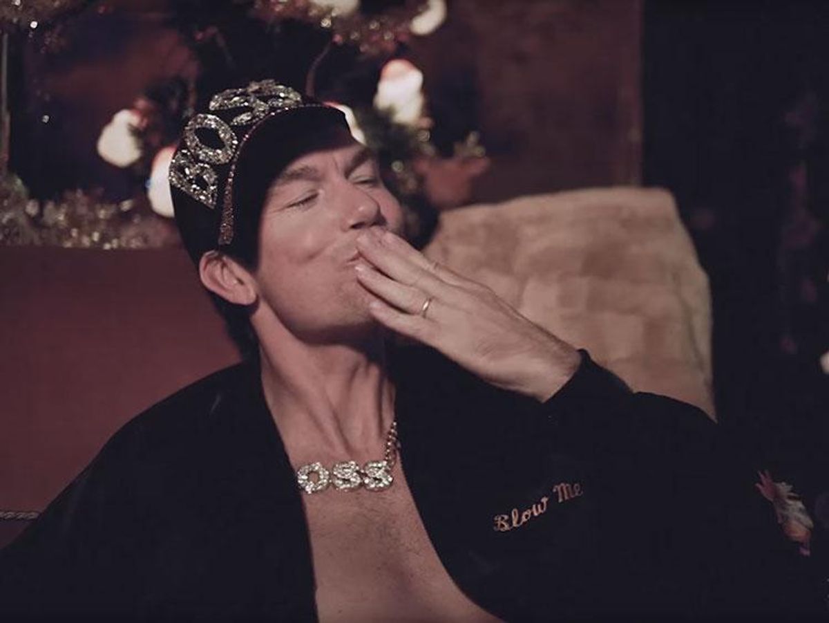 Jerry O'Connell in Katya Christmas Video