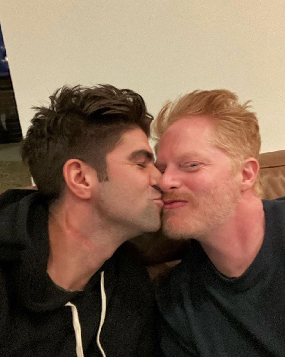 jesse-tyler-ferguson-justin-mikita