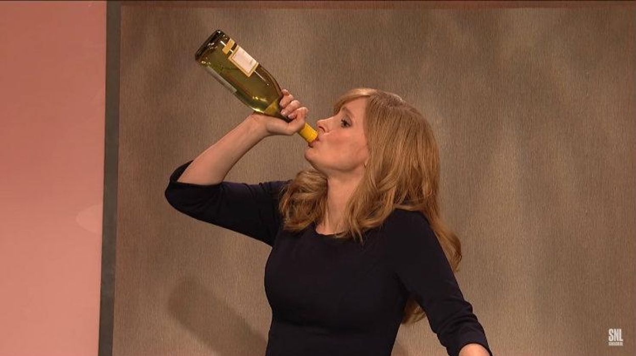 Jessica Chastain, SNL, Kate McKinnon, Kenan Thompson