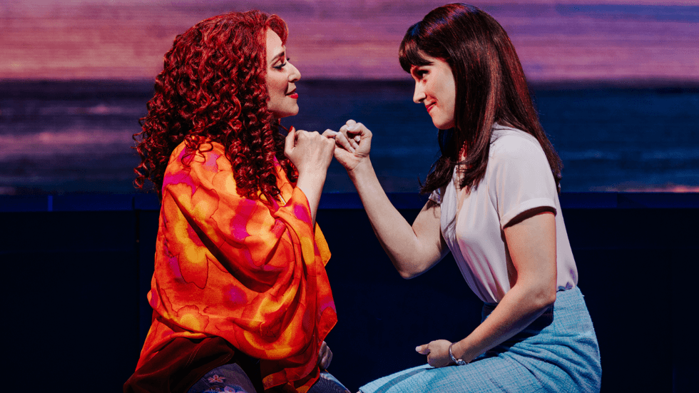 Jessica Vosk and Kelli Barrett as CeeCee and Bertie in Beaches