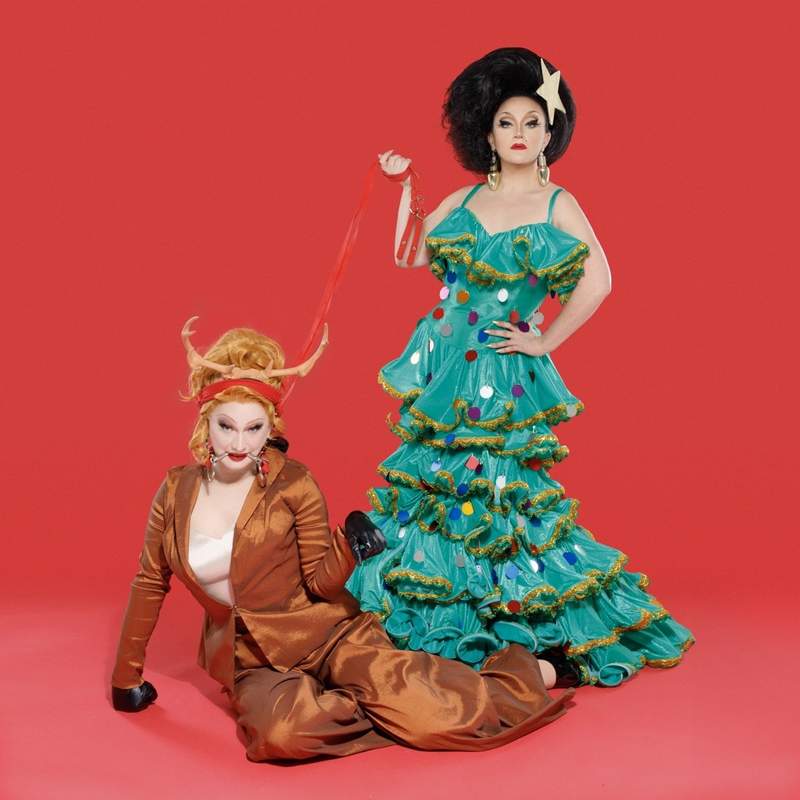 jinkx monsoon green dress lost a robe; these Brazilian queens shared it Honeymoon