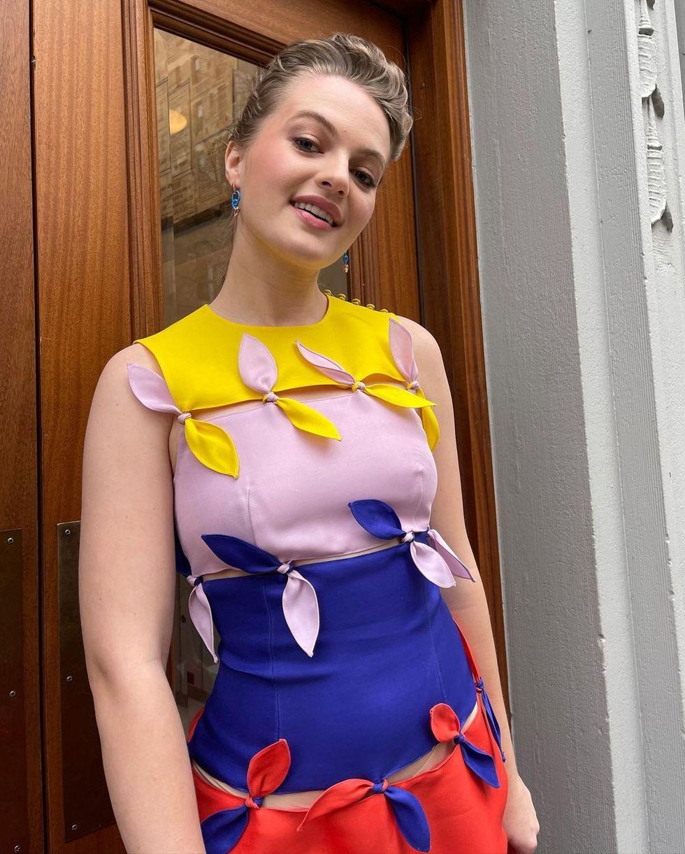 Jo Ellen Pellman at 2021 Golden Globes