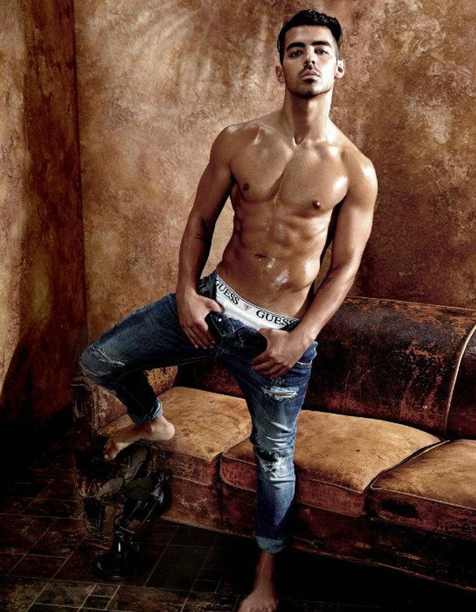 Joe_jonas_guess_underwear5_jan_2017