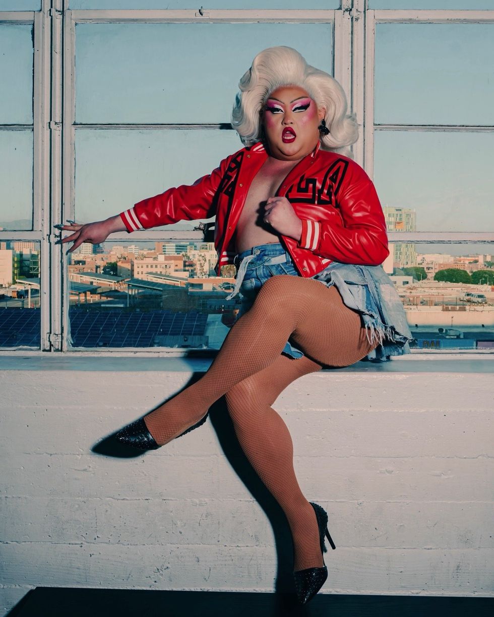 Joella referencing 1990s fashion seen on Yellowjackets