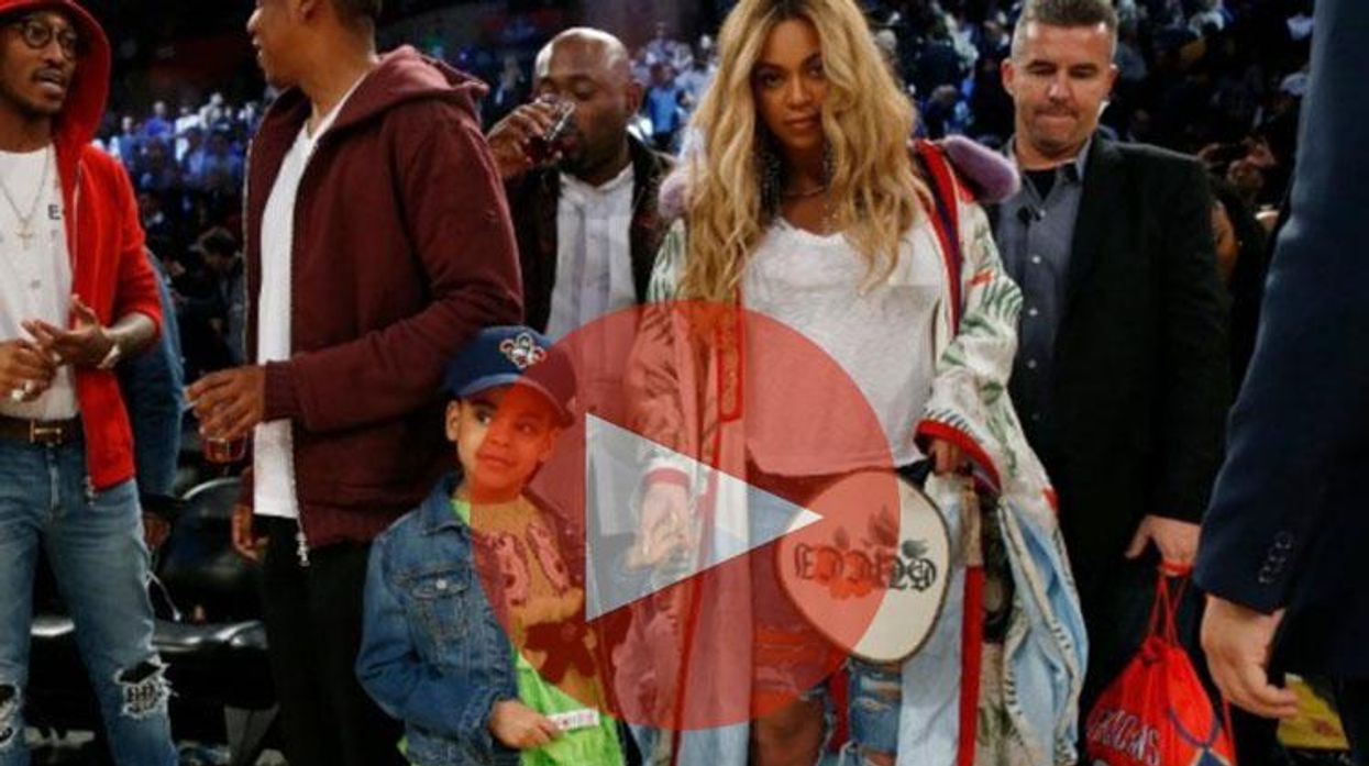 John Mayer Deems Beyonce's Threads The Outfit Of The Year