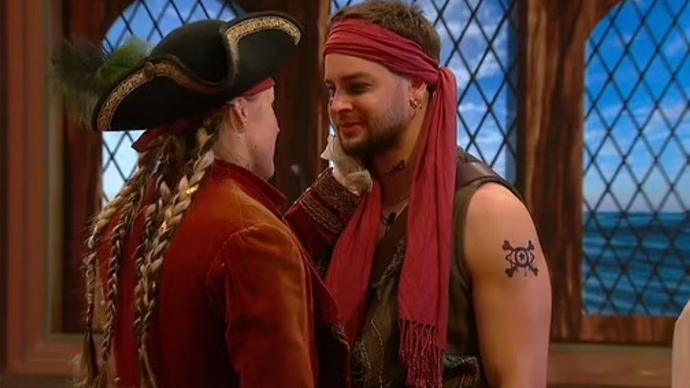 JoJo Siwa and Chris Hughes spark confusion with flirty bed cuddles