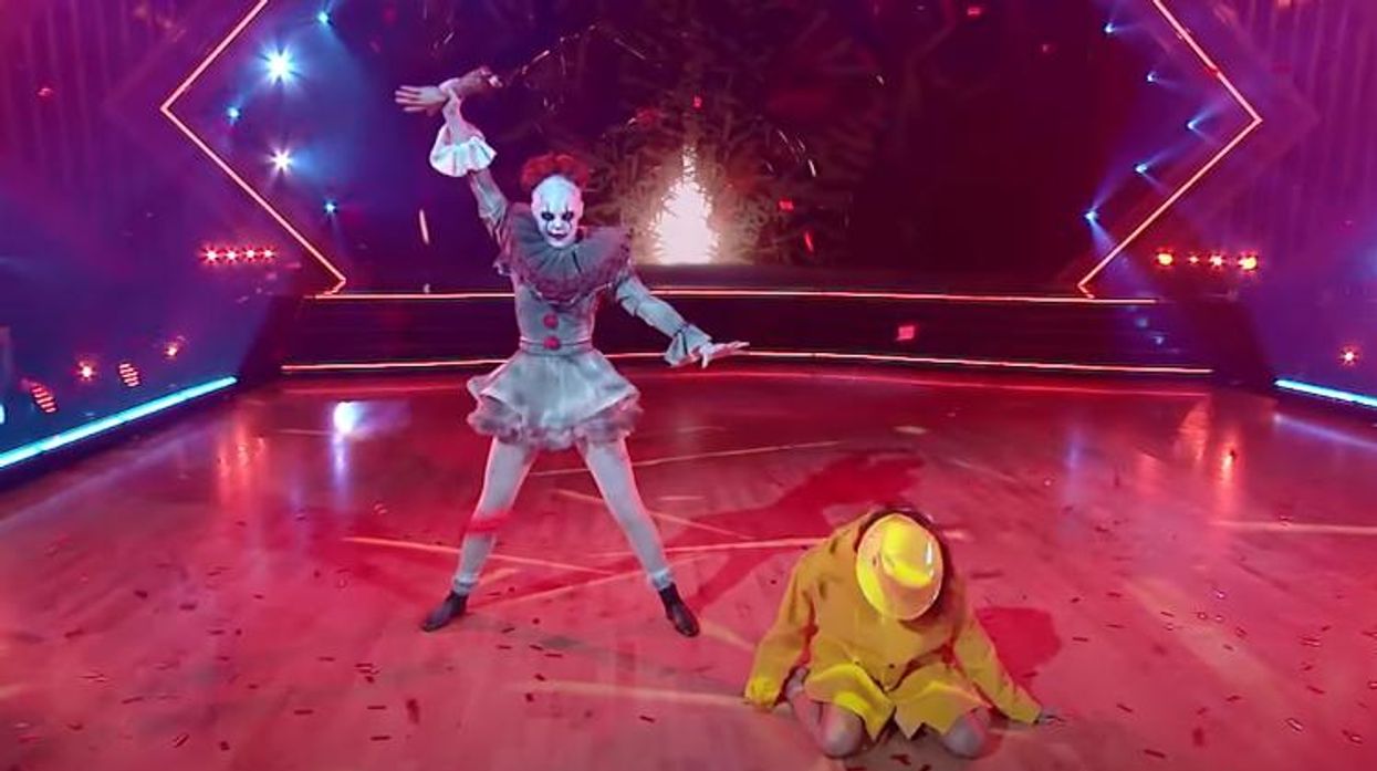jojo-siwa-dancing-with-the-stars-halloween-night-pennywise-it-perfect-score-jazz-routine.jpg
