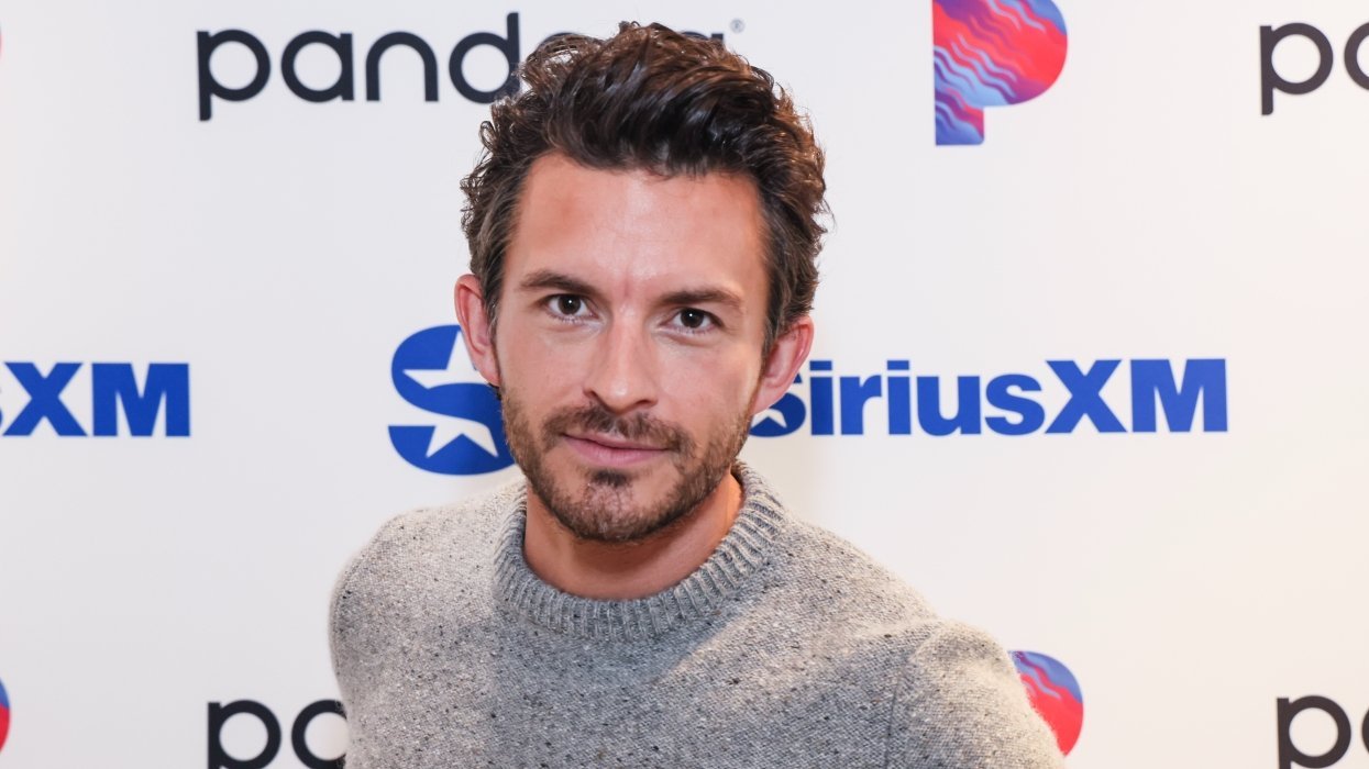 Jonathan Bailey Confirms He's In a Relationship