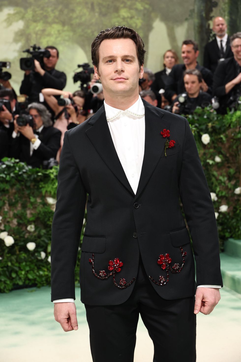 Jonathan Groff Met gala 2024