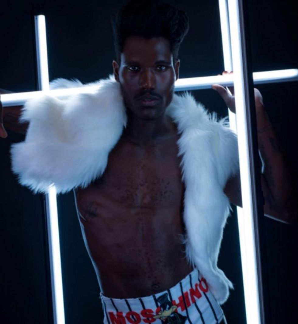 Jordan Hall (@boy.radio)