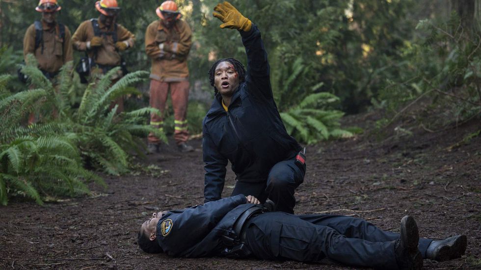 Jules Latimer as Eve Edwards in 'Fire Country' season 4, episode 16 "Not Worth the Risk."