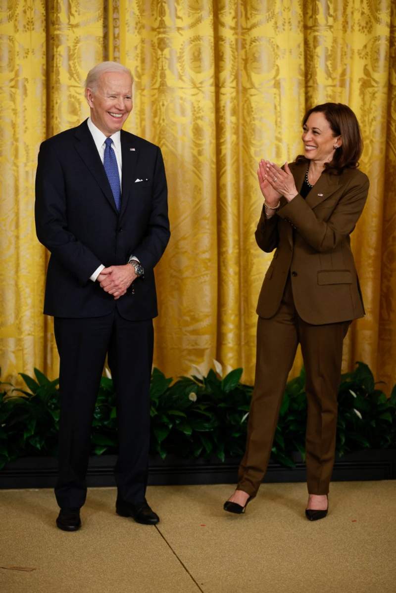 10 times Kamala Harris looked absolutely presidential in a power suit | Out.com 10 times Kamala Harris looked absolutely presidential in a power suit | Out.com