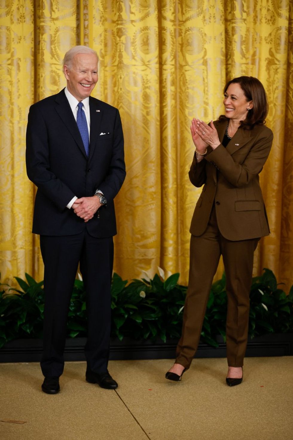 Kamala Harris' best pantsuit outfits/looks
