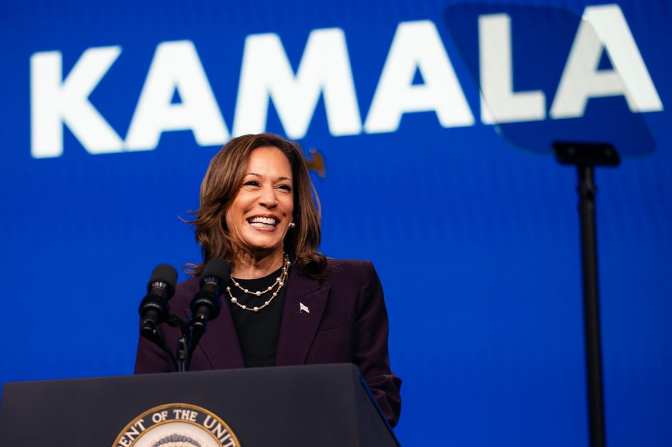 Kamala Harris' best pantsuit outfits/looks