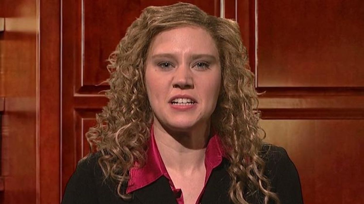 kate mckinnon debbie wasserman schultz