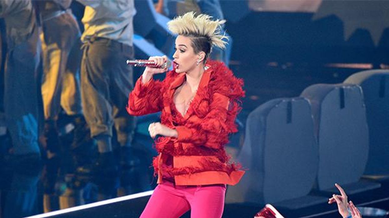 Katy Perry Goes Full Miley On 'Saturday Night Live'