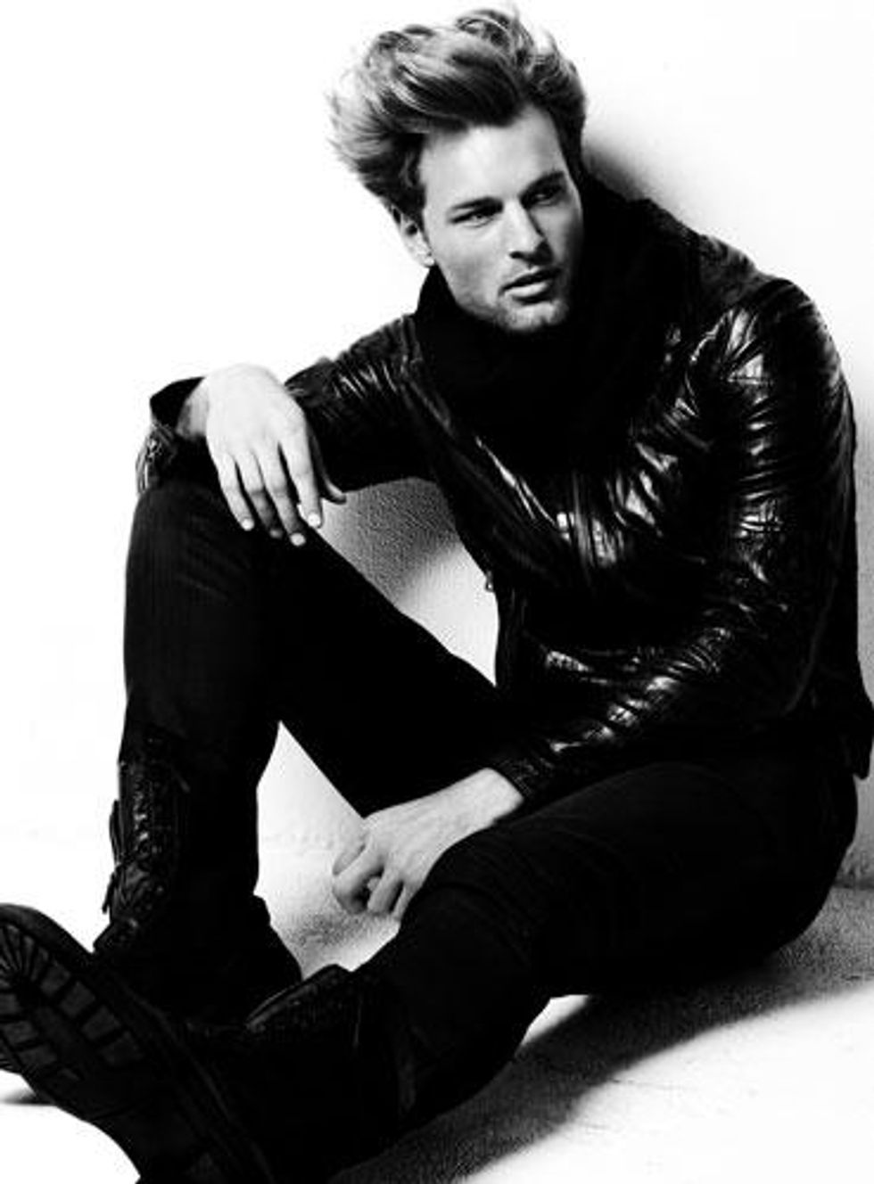 Kenneth Cole: Fade to Black