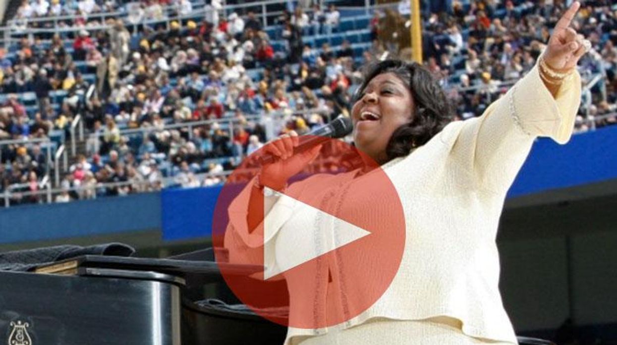 Kim Burrell's Radio Show Canceled After Singer's Anti-Gay Sermon