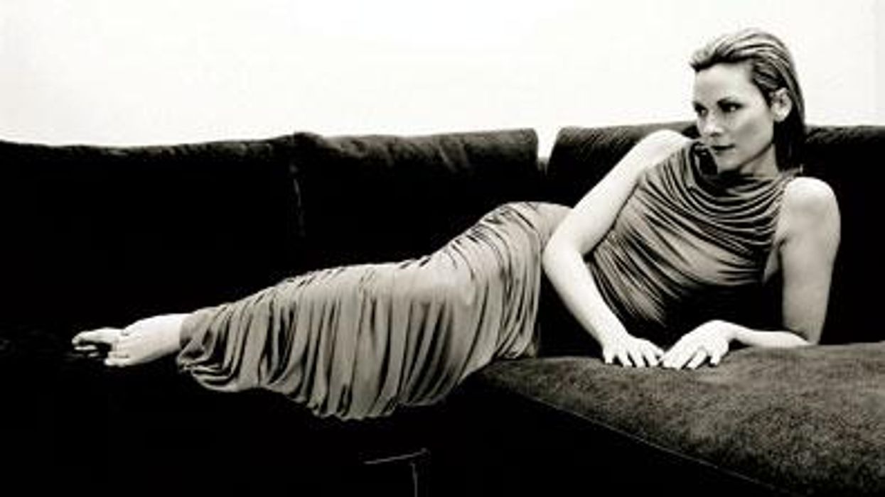 Kimcattrall_portrait