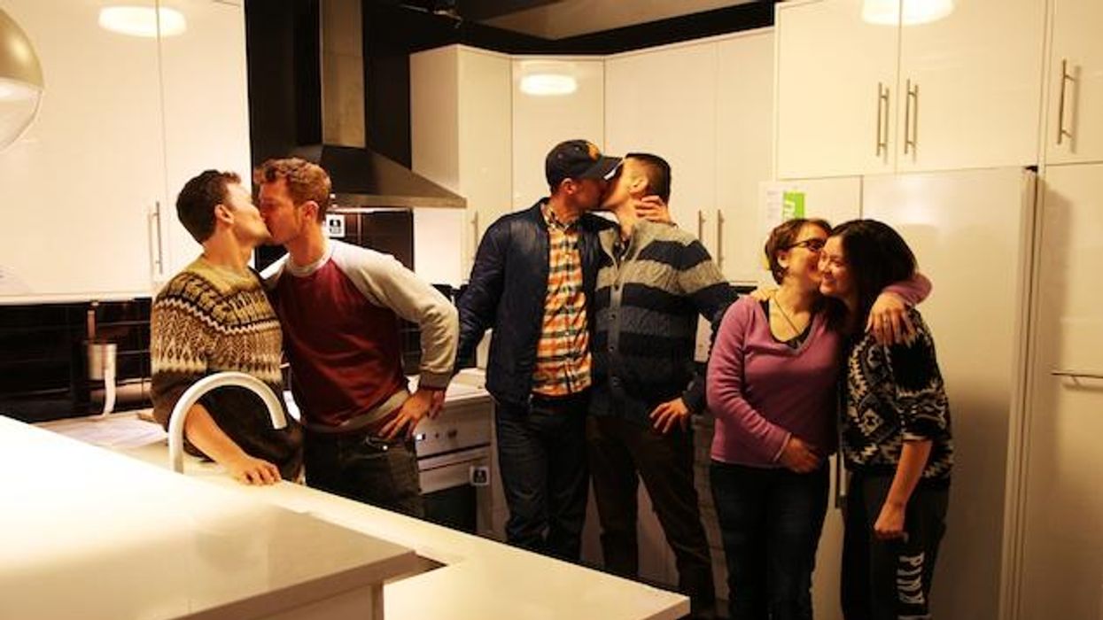 Kitchen%20kissingx633