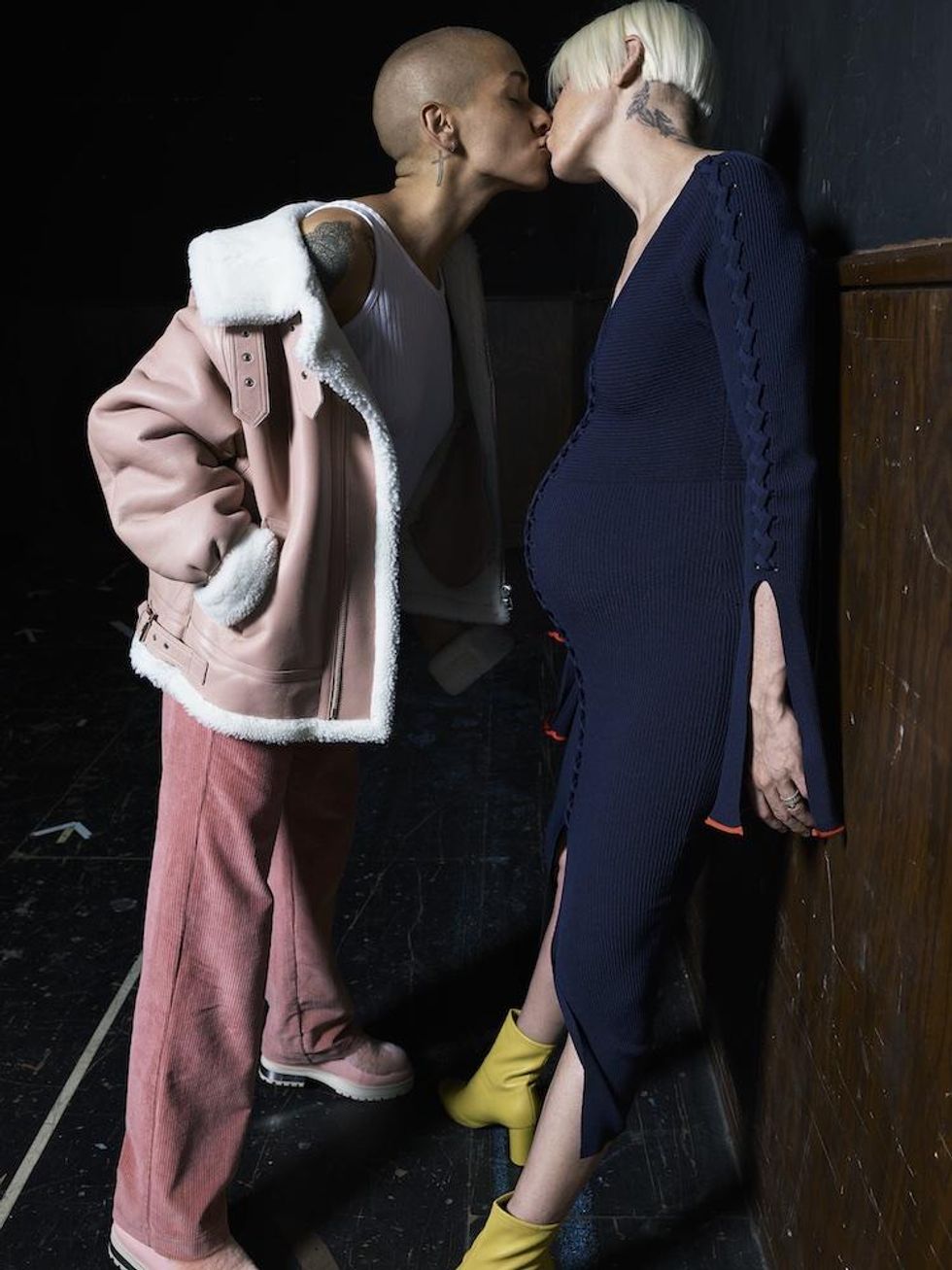 Lacombe_170406_shot_2_erin_magee_nicole_albino_025_b_small_copy