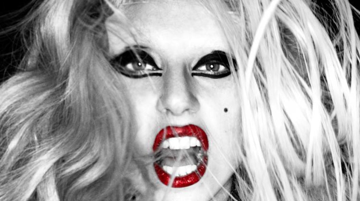 Lady-gaga-born-this-way-album-cover-deluxe-edition