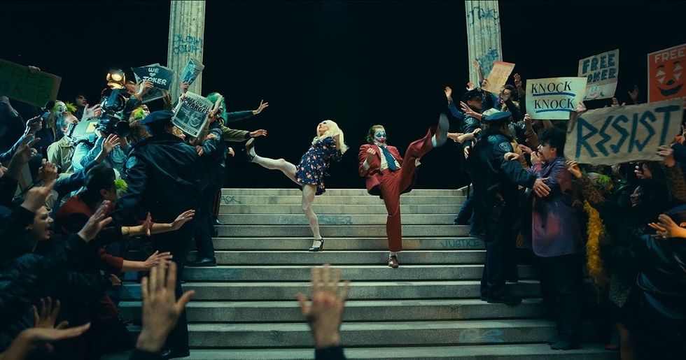 Lady Gaga Lee Harley Quinn Joker: Folie a Deux courthouse stairs