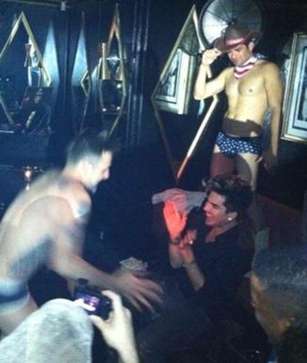 Lambert-lapdance-1