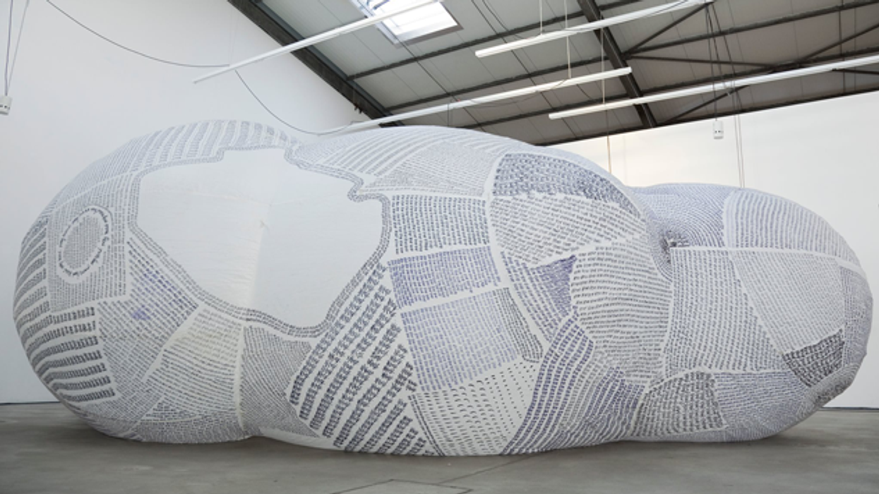 Larger-than-love-main1_0