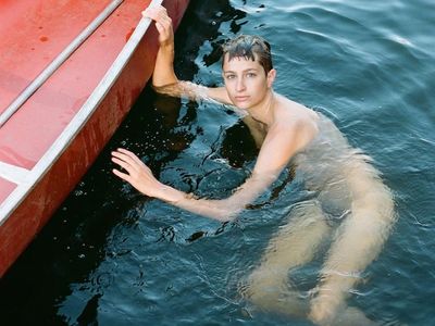 Voyeur Nudist Beach Girls Fing - Lauren Field's Portraits Spotlight Sublime Queerness