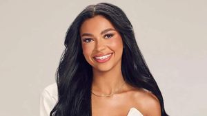 'Secret Life of Mormon Wives' star Layla Taylor comes out: 'I'm very proud to be bi'