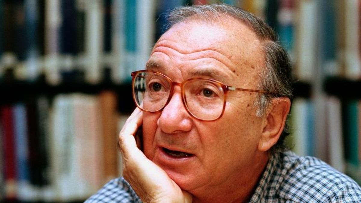 Legendary Broadway Playwright Neil Simon Has Died at 91