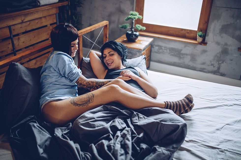 lesbians in bed