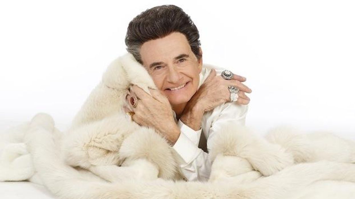 Liberace0363r_mustox633