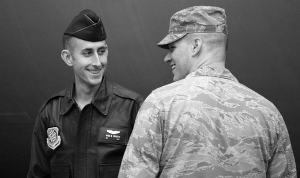 Lieutenantswithlove_1