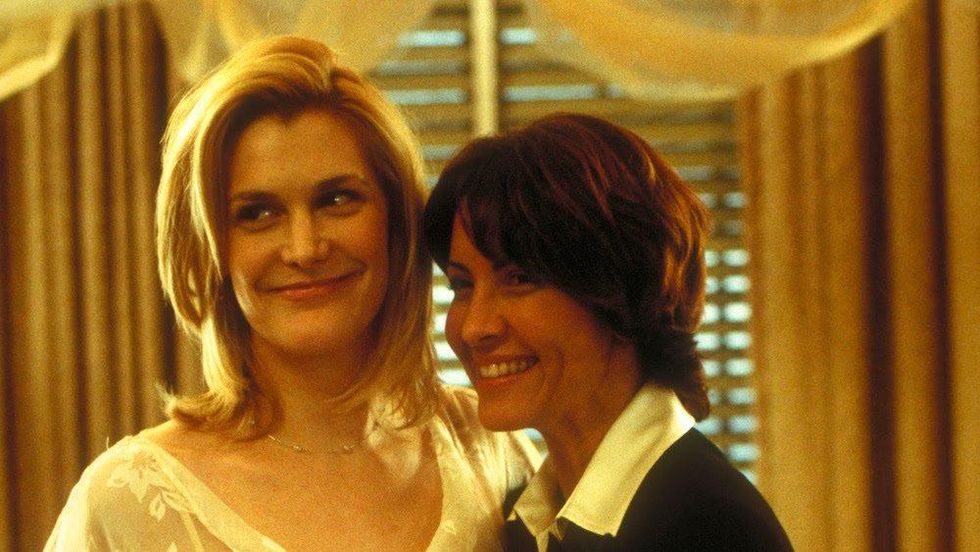 Lindsay and Melanie, "Queer as Folk" (2000)