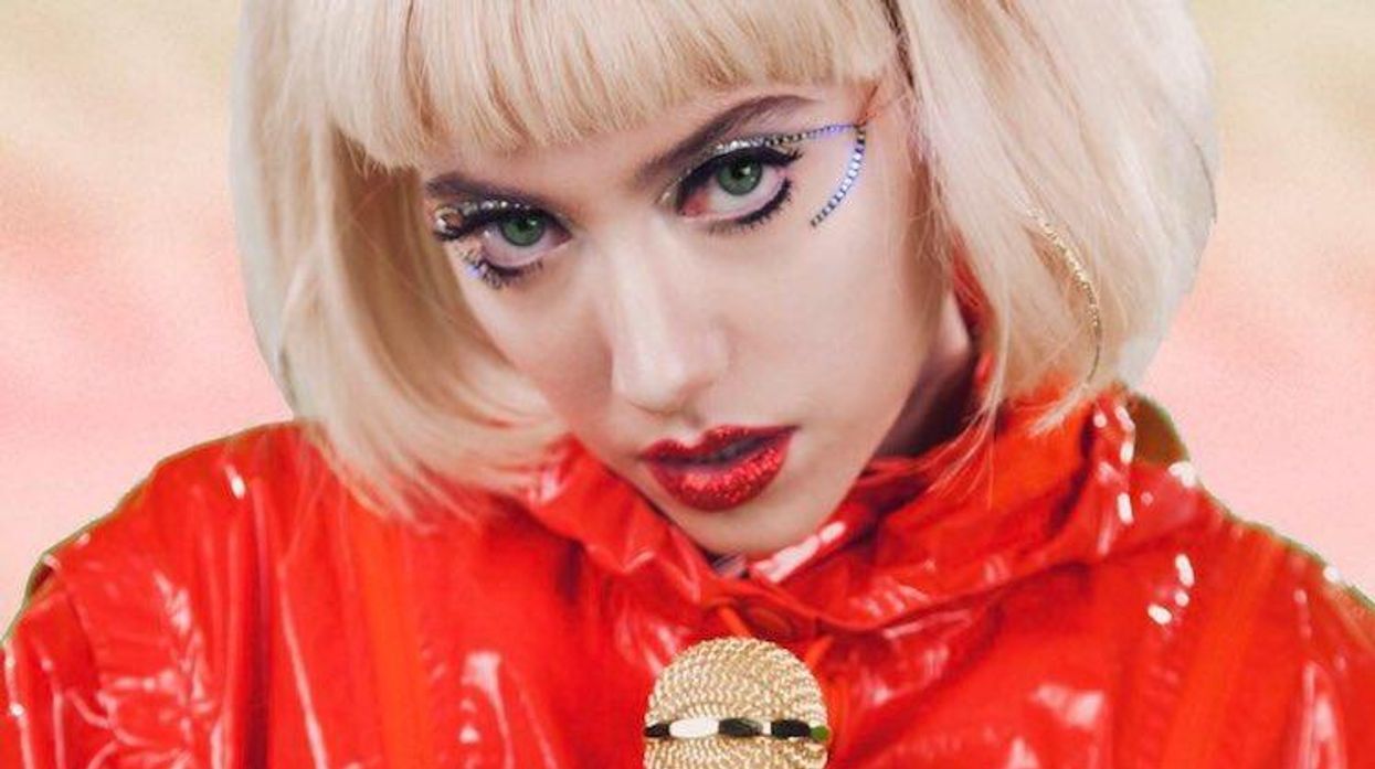 LIZ, Y2K, Super Duper Nova