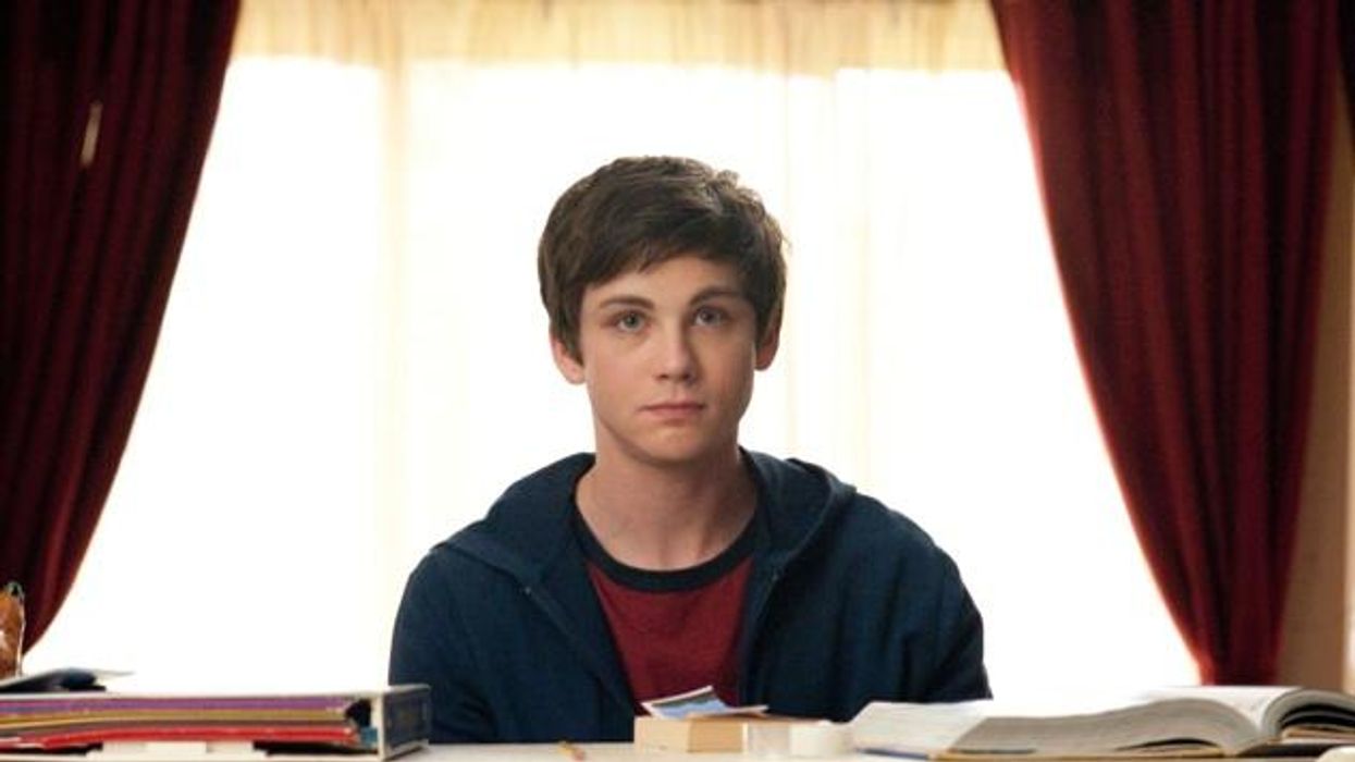 Logan-lerman-perks-rotator