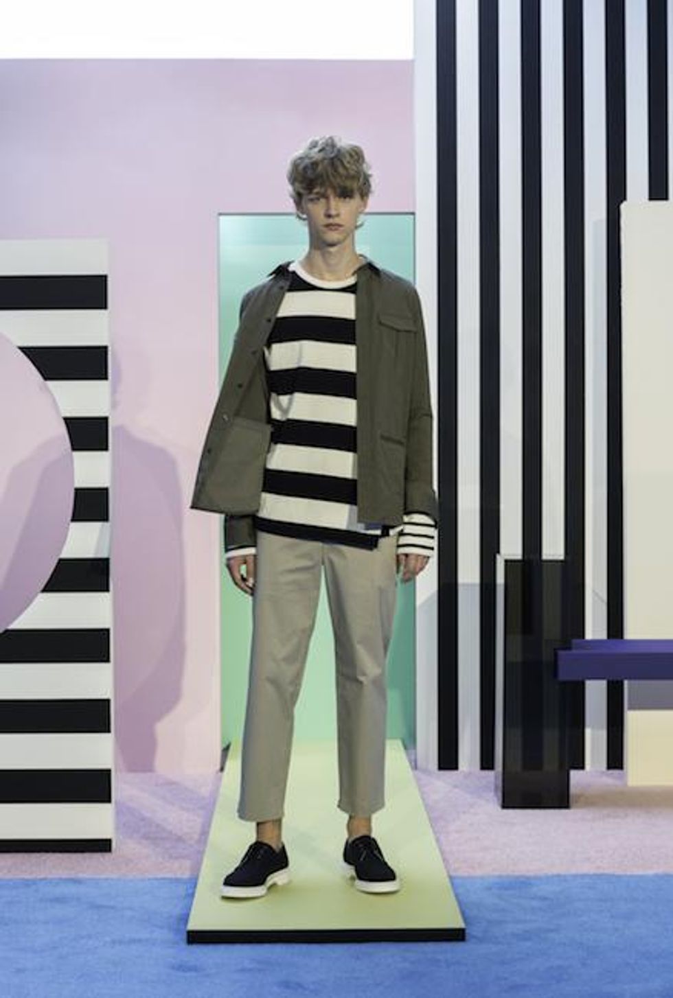 Look 10