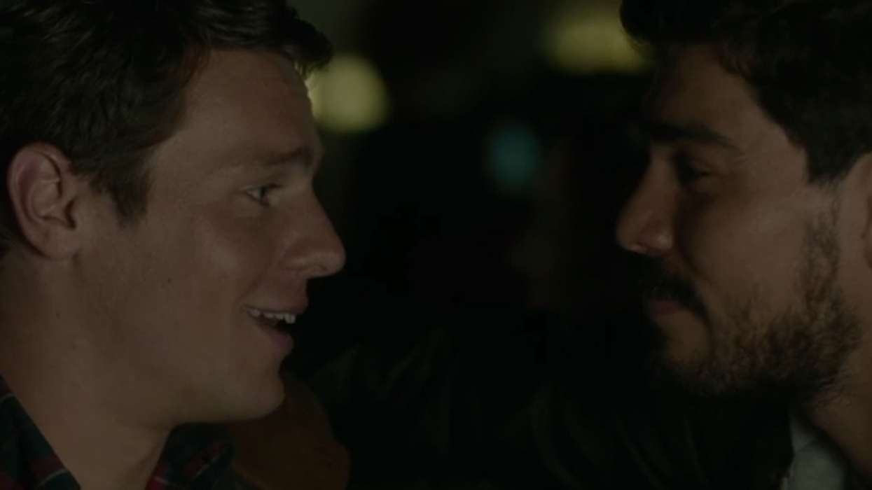 Looking-groff-raul-date-main_1