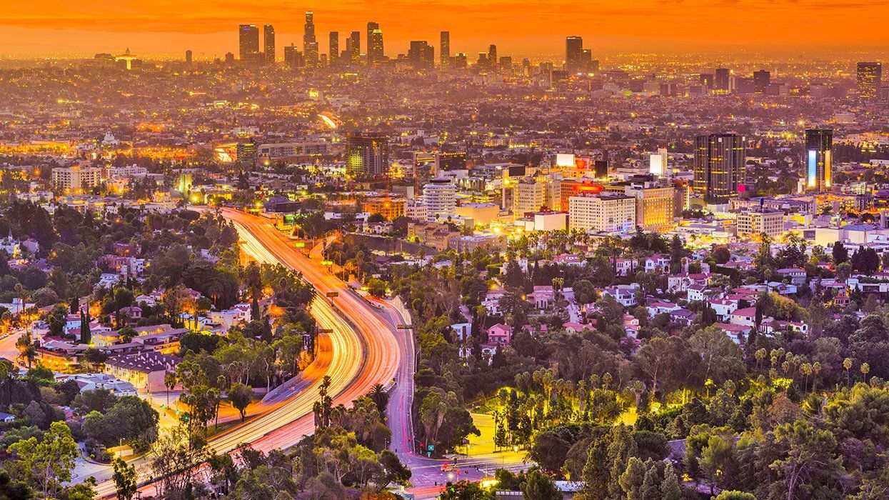 Los Angeles california skyline at dusk