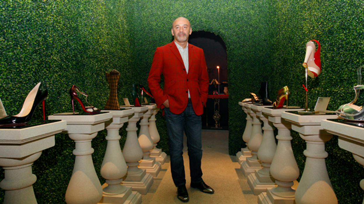 Louboutin-gareth-thomas-shoe-rotator