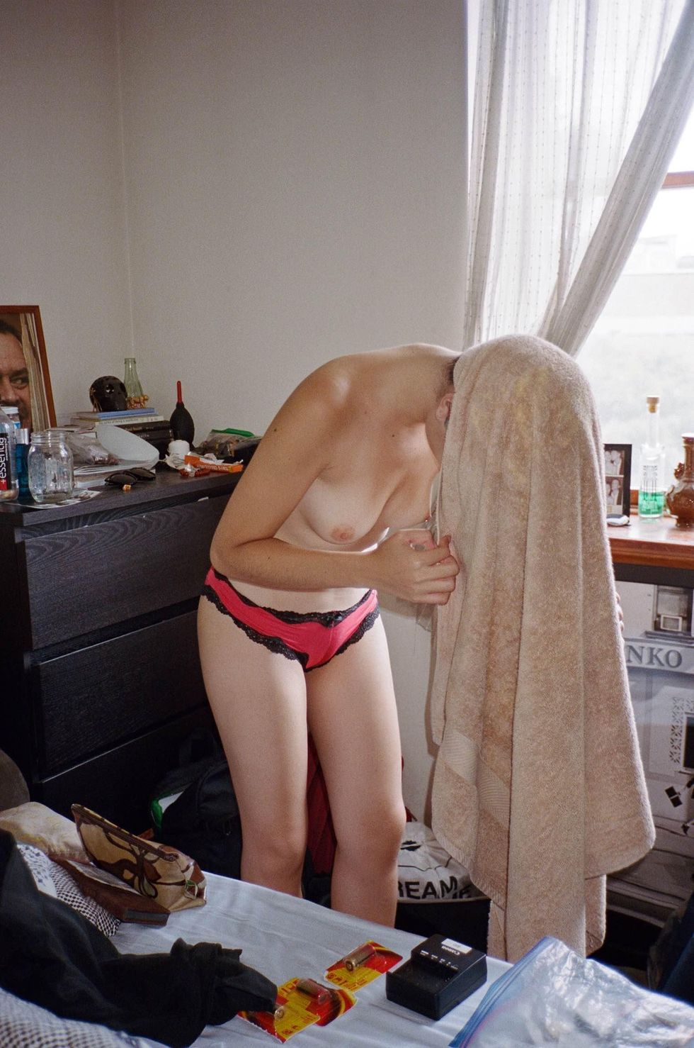 Lylas's Hazy Ode to Summer & Sisterhood