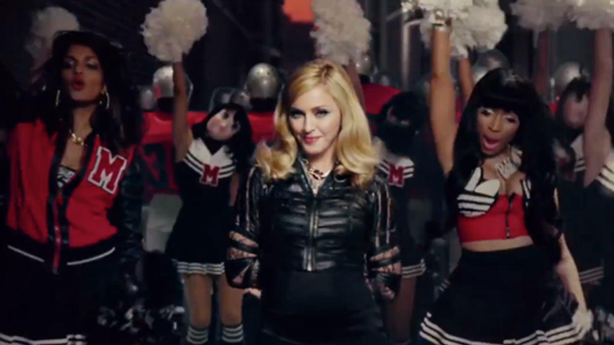 Madonna-givemeallyourlovin-main