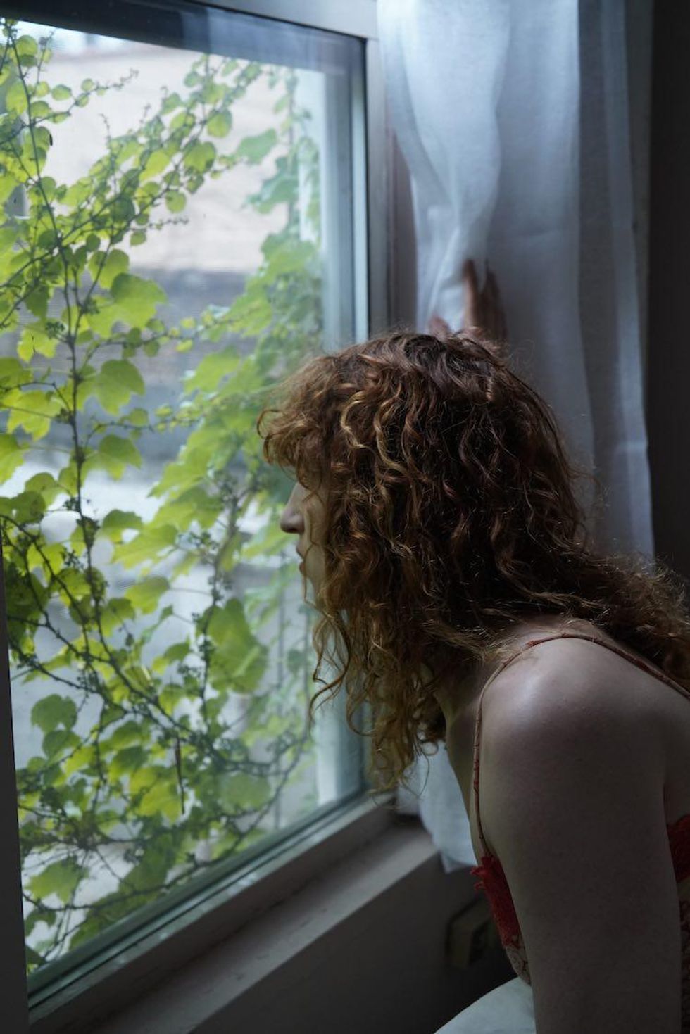 Marie_looking_outside_-_by_daniel_rampulla