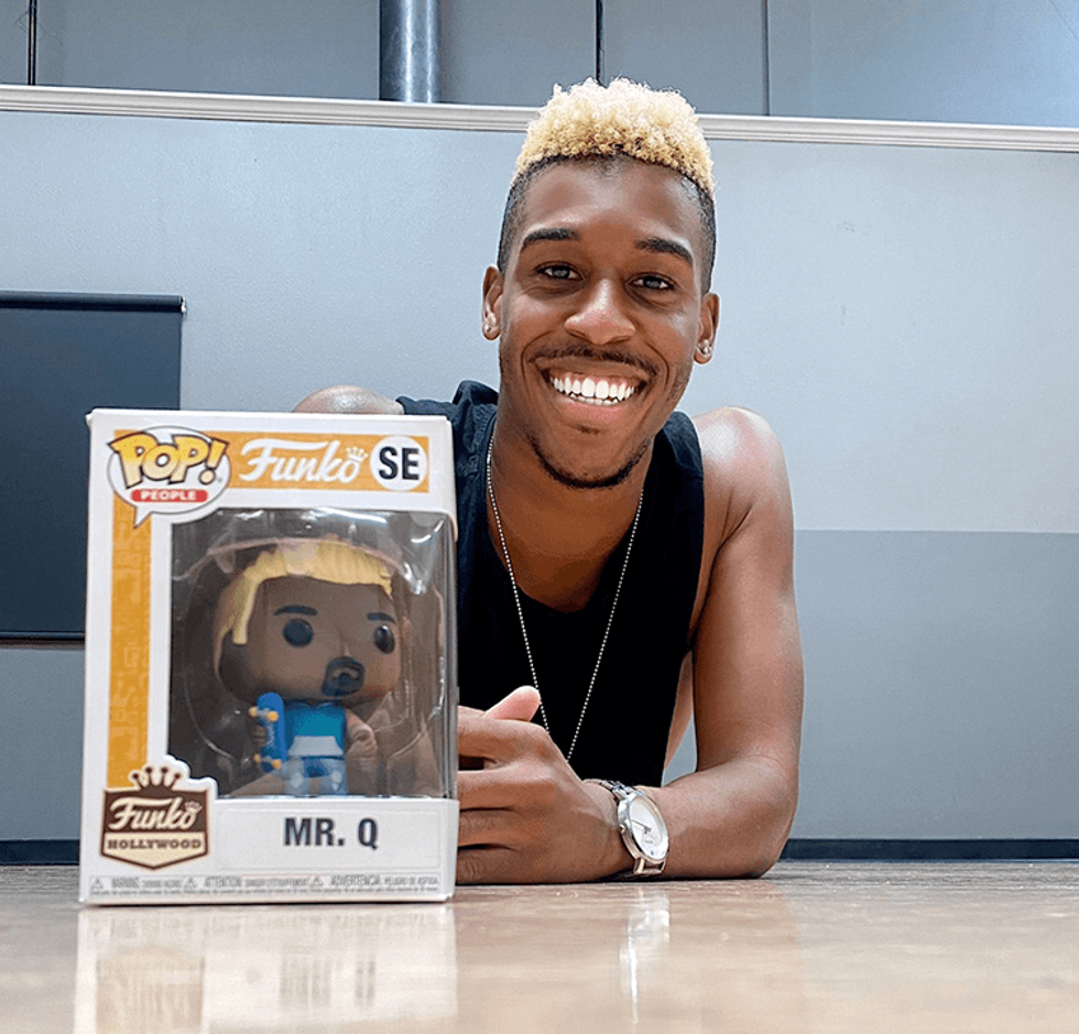 Meet Out Los Angeles Cheerleader Quinton Peron!